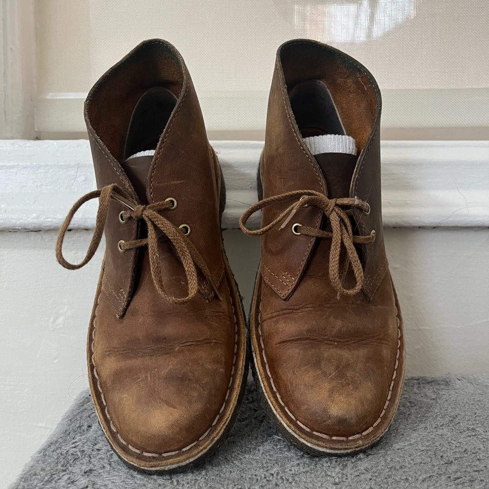 Clarks Women’s Original Brown Leather Size 6.5